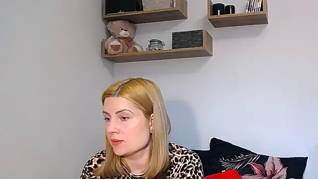Snapshot of alisenties chatting on 03-11-26, 02:55 alisenties online show from 03-11-26, 02:55