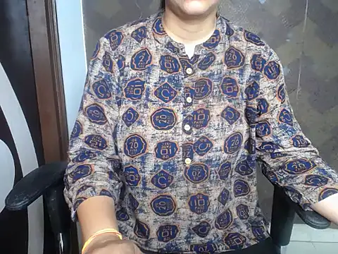Snapshot of monika_singh10 chatting on 07-26-26, 05:47 monika singh10 online show from 07-26-26, 05:47