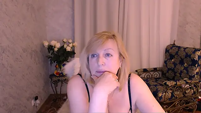 Snapshot of Samantha_Si chatting on 04-30-26, 10:36 Samantha Si online show from 04-30-26, 10:36