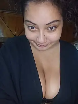 Snapshot of _little_gummy_ chatting on 07-14-26, 11:44 little gummy online show from 07-14-26, 11:44