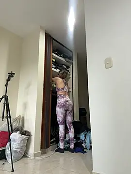 Iriana Miller online show from 07-14-26, 10:49