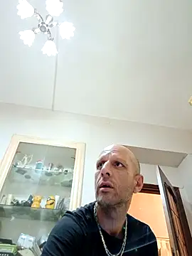 Snapshot of marco77to chatting on 07-16-26, 12:57 marco77to online show from 07-16-26, 12:57