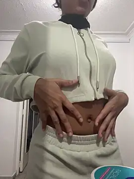 Snapshot of NikitaX_X chatting on 07-14-26, 05:23 NikitaX X online show from 07-14-26, 05:23