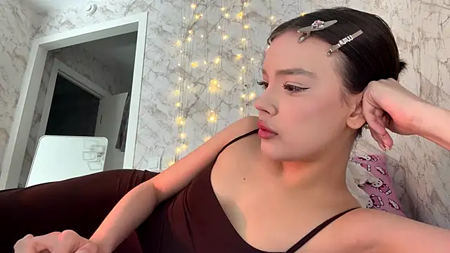 JenniferJenny  online show from 07-15-26, 11:50