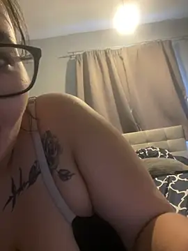 lilygwen05x online show from 07-14-26, 07:46