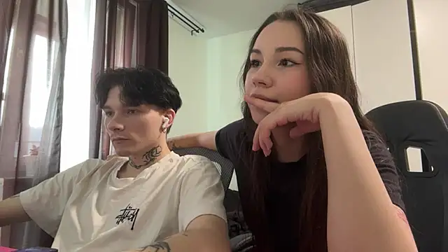 Snapshot of Frenchtamer chatting on 07-15-26, 02:13 Frenchtamer online show from 07-15-26, 02:13