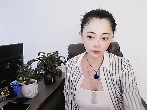 yoyolala26 online show from 07-26-26, 06:20