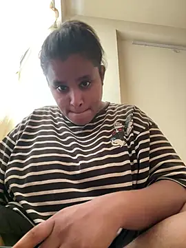 Snapshot of bhumii_ chatting on 07-16-26, 06:32 bhumii online show from 07-16-26, 06:32