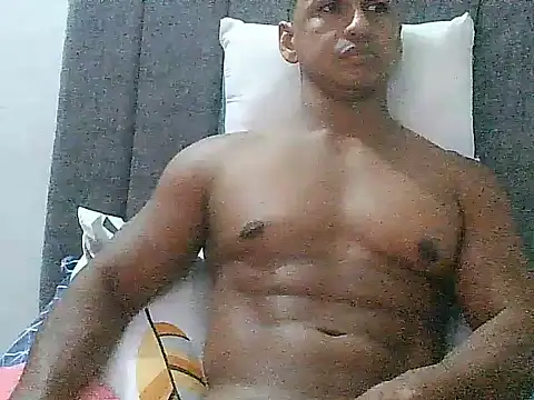Snapshot of brandom35 chatting on 07-14-26, 05:41 brandom35 online show from 07-14-26, 05:41