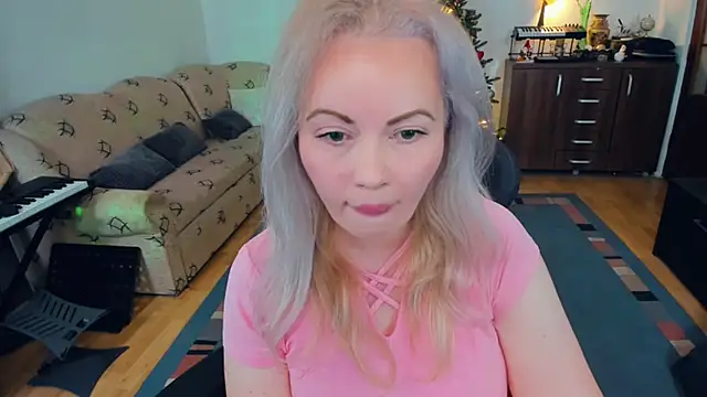 WhitneyLynn online show from 01-10-25, 05:24