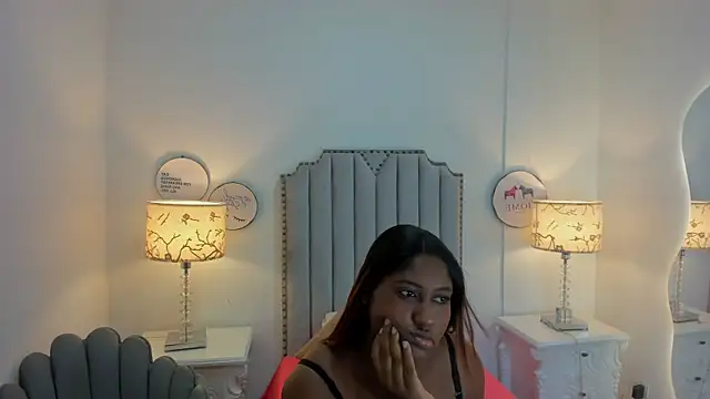 Snapshot of abril_castro_ chatting on 07-22-26, 07:05 abril castro online show from 07-22-26, 07:05