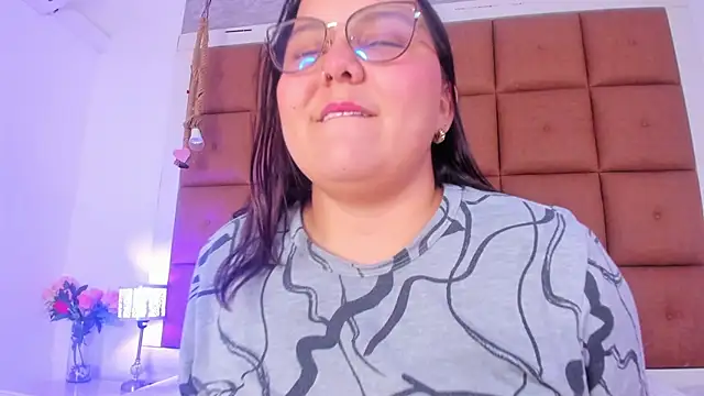 Snapshot of AmberrRossee chatting on 07-21-26, 04:08 AmberrRossee online show from 07-21-26, 04:08