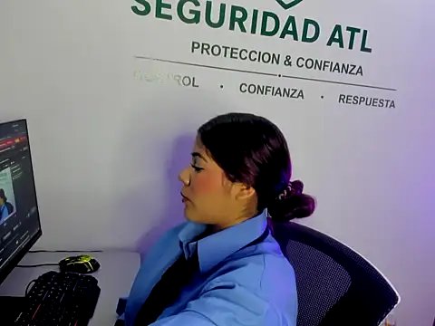 MissJulietta  online show from 07-26-26, 07:54