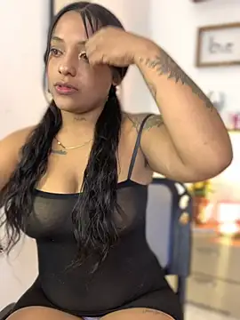 Snapshot of TiffanyCanela chatting on 07-15-26, 07:32 TiffanyCanela online show from 07-15-26, 07:32