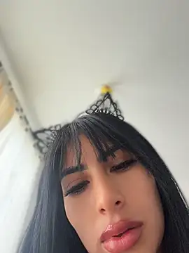 Snapshot of Dahila_secret chatting on 07-22-26, 02:19 Dahila secret online show from 07-22-26, 02:19