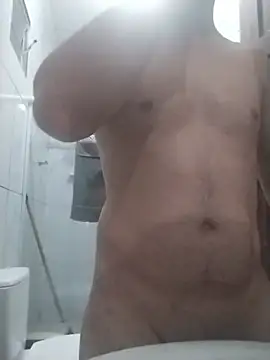Snapshot of Bru21 chatting on 07-18-26, 11:46 Bru21 online show from 07-18-26, 11:46