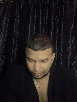 Snapshot of Dylanblackx1 chatting on 07-27-26, 01:45 Dylanblackx1 online show from 07-27-26, 01:45