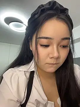 Luna-girl online show from 07-21-26, 01:56