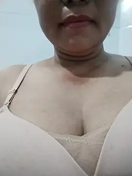 Snapshot of -Titihan- chatting on 07-16-26, 10:07 -Titihan- online show from 07-16-26, 10:07