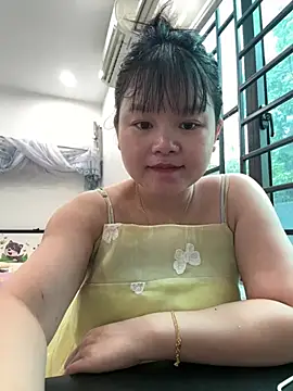 Snapshot of Tudoune chatting on 07-17-26, 02:42 Tudoune online show from 07-17-26, 02:42