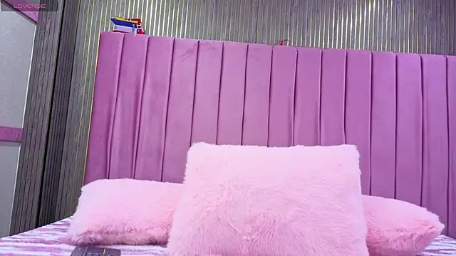 Sofia Messy- online show from 07-17-26, 04:10