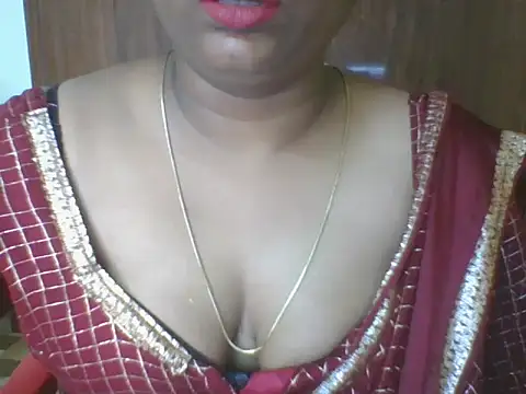 Snapshot of Tamil_hot_Shalini chatting on 07-22-26, 03:14 Tamil hot Shalini online show from 07-22-26, 03:14