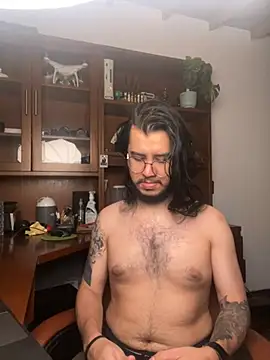 Snapshot of NurNikolao chatting on 07-17-26, 05:15 NurNikolao online show from 07-17-26, 05:15
