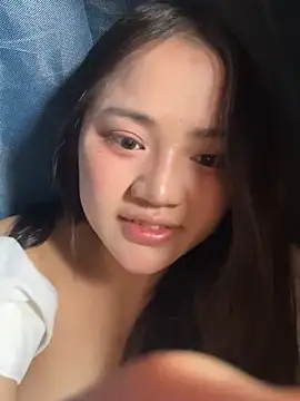 Snapshot of Quynh_nga chatting on 07-18-26, 07:06 Quynh nga online show from 07-18-26, 07:06