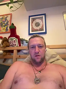 Snapshot of Straight-alex__ chatting on 07-17-26, 12:46 Straight-alex online show from 07-17-26, 12:46