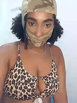 Snapshot of Neferttitt chatting on 07-22-26, 12:56 Neferttitt online show from 07-22-26, 12:56