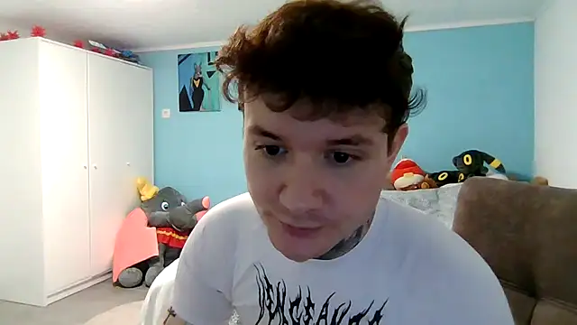 Snapshot of giuseppigr chatting on 07-19-26, 11:51 giuseppigr online show from 07-19-26, 11:51