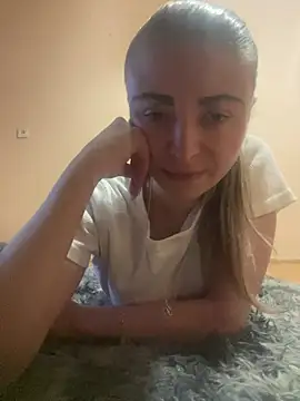 Snapshot of Jeni-angel chatting on 07-19-26, 06:04 Jeni-angel online show from 07-19-26, 06:04