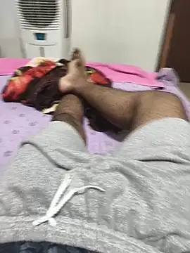 Snapshot of hyd_24boy chatting on 07-19-26, 05:32 hyd 24boy online show from 07-19-26, 05:32