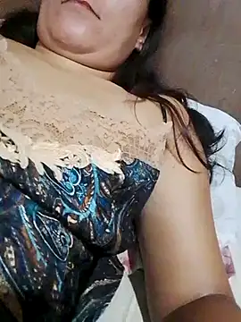 Sweetyan19 online show from 07-20-26, 10:45