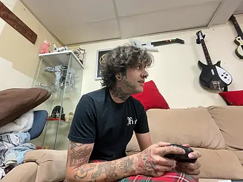 Izzy1369 online show from 07-22-26, 04:36