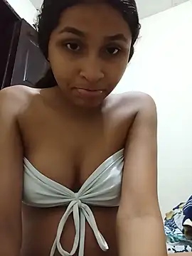 Snapshot of Lia_Foz chatting on 07-21-26, 02:25 Lia Foz online show from 07-21-26, 02:25