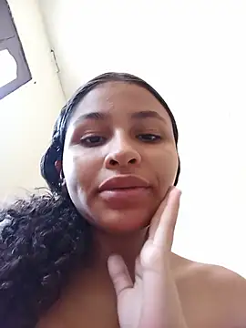 Snapshot of Lia_Foz chatting on 07-21-26, 02:29 Lia Foz online show from 07-21-26, 02:29