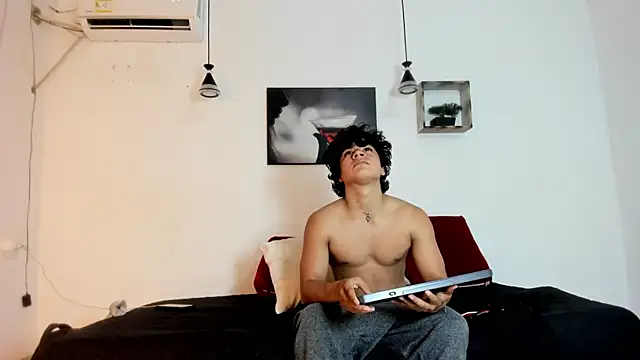 Snapshot of Zackcito chatting on 07-21-26, 07:59 Zackcito online show from 07-21-26, 07:59