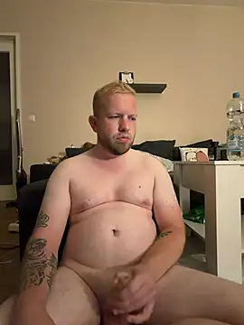 Menonfire123 online show from 07-20-26, 01:13