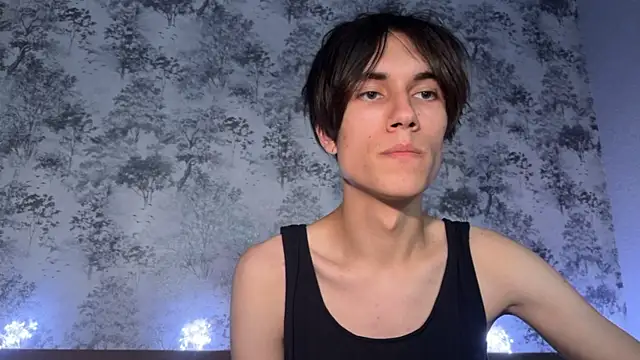 Snapshot of eldir420 chatting on 07-19-26, 04:15 eldir420 online show from 07-19-26, 04:15