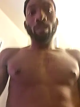 KingSizeD00033 online show from 07-19-26, 06:37