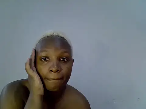 Snapshot of Azariaxxx chatting on 07-20-26, 03:58 Azariaxxx online show from 07-20-26, 03:58