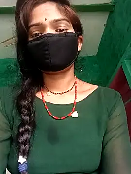 Snapshot of geeta_panday chatting on 07-21-26, 04:25 geeta panday online show from 07-21-26, 04:25