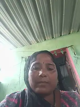 Snapshot of Hott_arushi chatting on 07-23-26, 10:45 Hott arushi online show from 07-23-26, 10:45