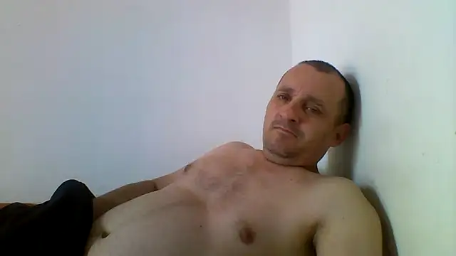 Snapshot of evabrean chatting on 07-19-26, 12:24 evabrean online show from 07-19-26, 12:24