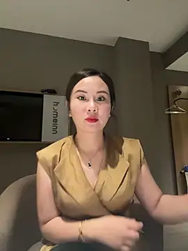 Snapshot of Yanyan__888 chatting on 07-23-26, 02:03 Yanyan 888 online show from 07-23-26, 02:03