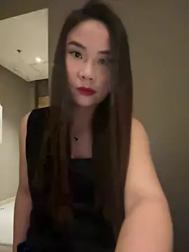 Snapshot of Yanyan__888 chatting on 07-24-26, 02:13 Yanyan 888 online show from 07-24-26, 02:13