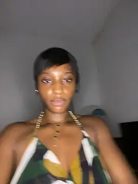 Snapshot of Nirahbeauty chatting on 07-31-26, 06:49 Nirahbeauty online show from 07-31-26, 06:49
