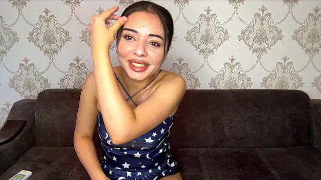 Snapshot of BellaCorvina chatting on 07-21-26, 05:42 BellaCorvina online show from 07-21-26, 05:42