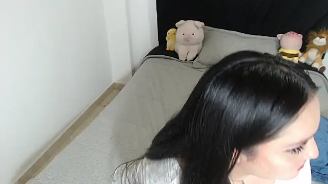 Snapshot of yumekuu chatting on 08-04-26, 05:23 yumekuu online show from 08-04-26, 05:23
